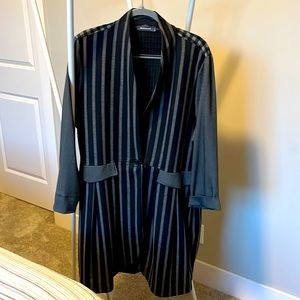 Artsy knit long jacket knit. Purchased Artful Home.   Black grey contrast fabric